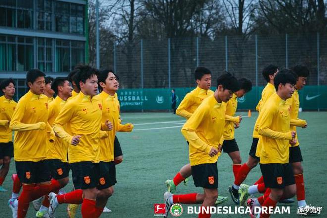 U16國少狼堡逐夢(mèng)德甲首訓(xùn)，觀戰(zhàn)狼堡vs海登海姆。
