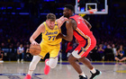 無緣2.2億，僅剩790萬保障，NBA狀元退步快，考慮退役。