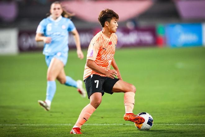武漢6-5勝點(diǎn)球大戰(zhàn)，奪亞冠女足冠軍創(chuàng)歷史，進(jìn)世俱杯，門神撲救亮眼。